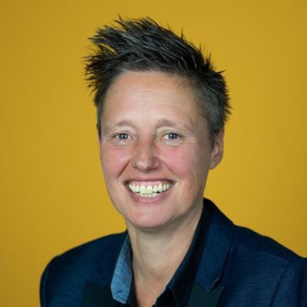 Renate van Veldhoven